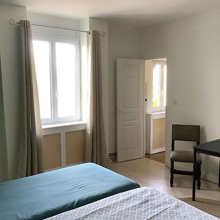 Autour Des Vignes Bed & Breakfast Herry Bagian luar foto