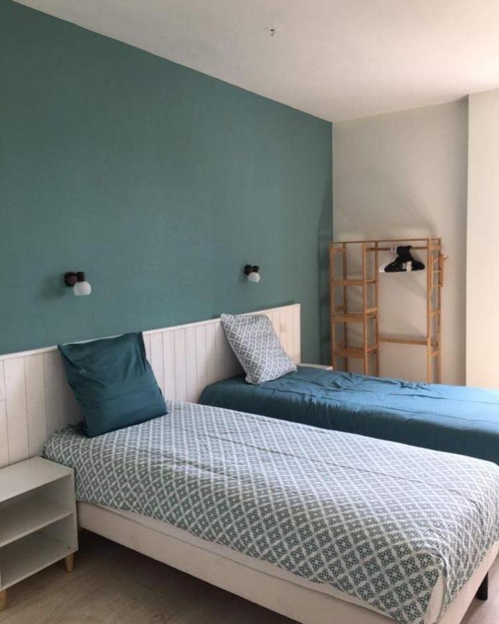 Autour Des Vignes Bed & Breakfast Herry Bagian luar foto
